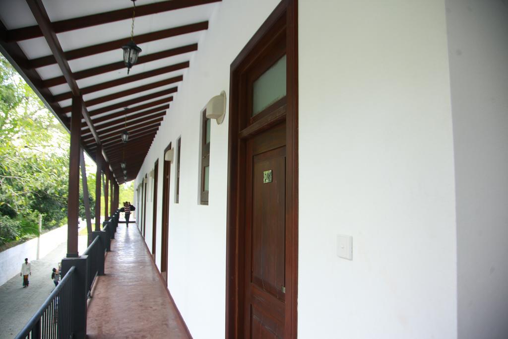 Samwill Holiday Resort Kataragama Exterior foto