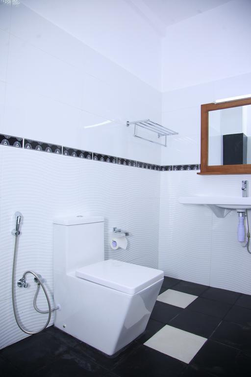 Samwill Holiday Resort Kataragama Habitación foto